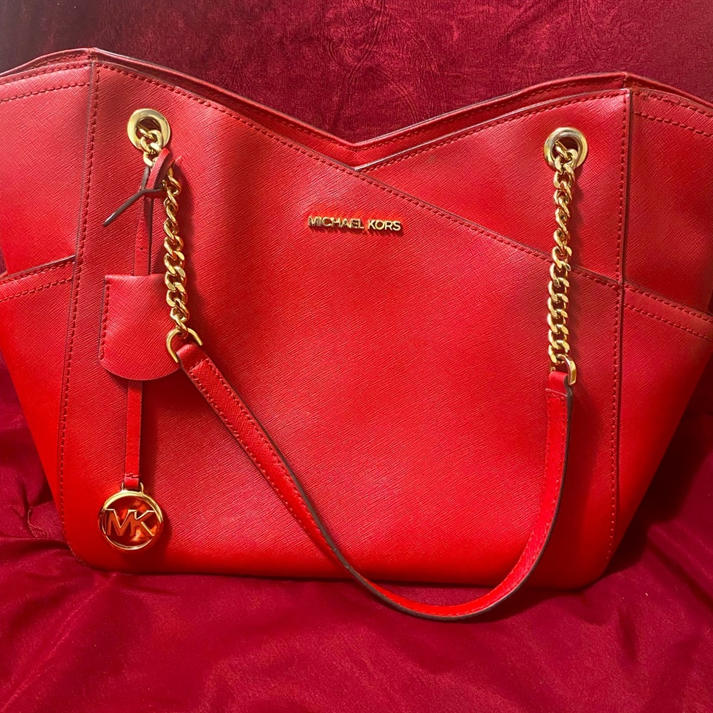 Michael Kors large purse, perfect condition.